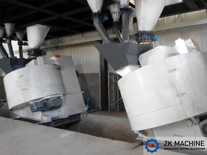 Cleaning Powerful Granulator Equipment Automatic For Converting Powdered Materials